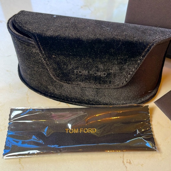 TOM FORD SUNGLASSES - Picture 6 of 10